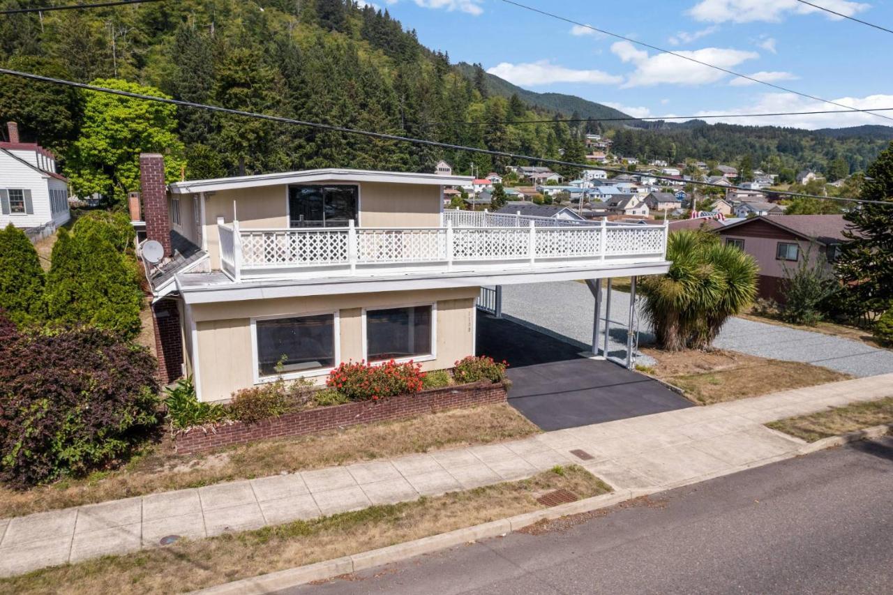 Garibaldi Getaway Villa Exterior photo